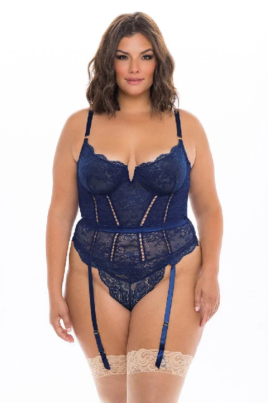 padded plunge sports braCurvy Adrienne Merrywidow Corset Set