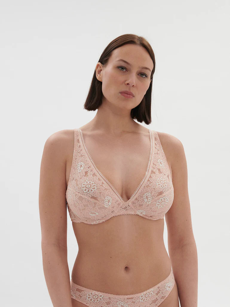 convertible halter bra with underwire supportSIMONE PERELE FESTIVE FULL CUP TRIANGLE BRA